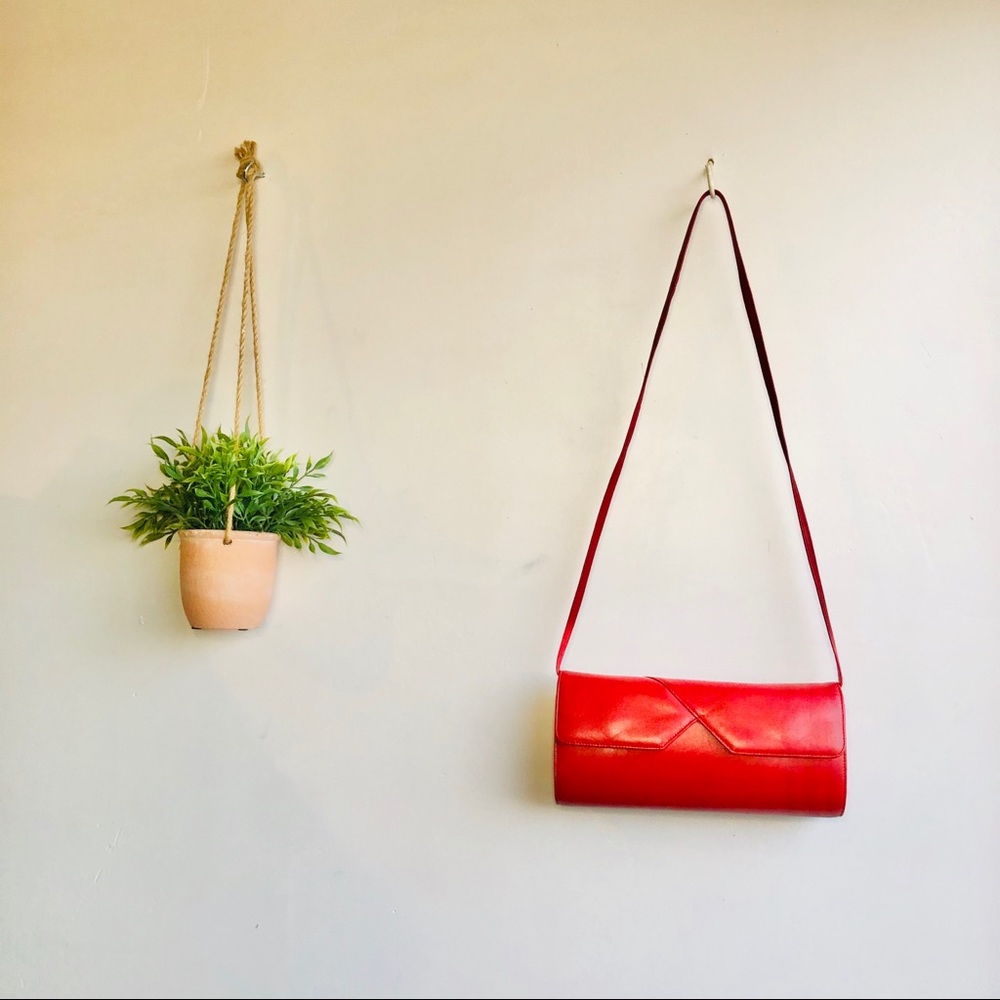 Brio Vintage Convertible Crossbody Clutch